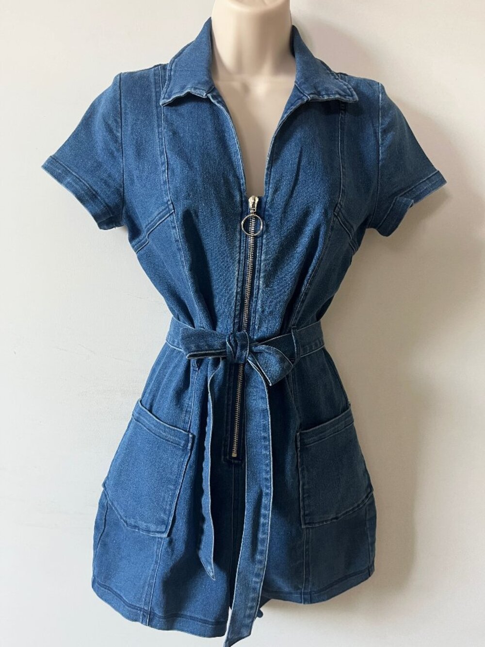 Vintage 90s Style Denim Romper Short Sleeve O Ring Zip Front Belted Small